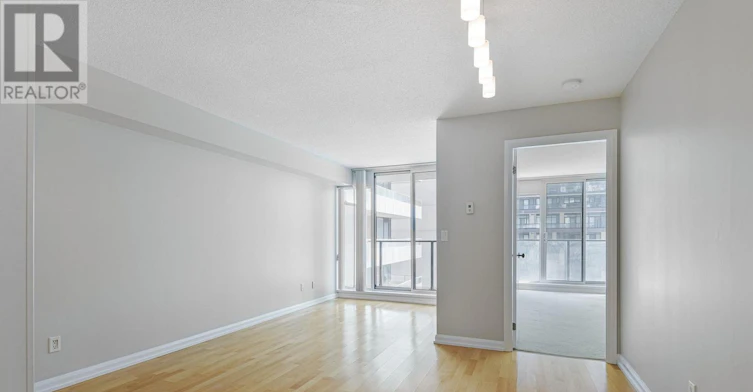 938-111 Elizabeth Street, Toronto, ON, M5G 1P7 - 2