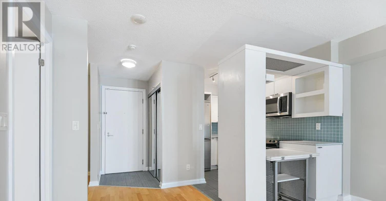 938-111 Elizabeth Street, Toronto, ON, M5G 1P7 - 4