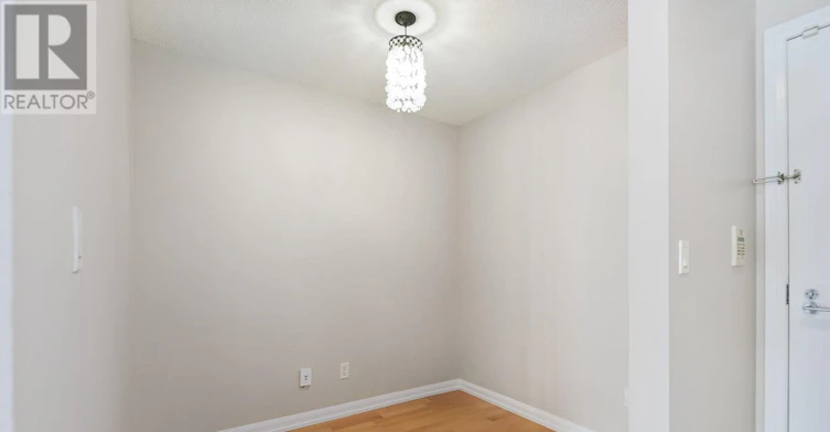 938-111 Elizabeth Street, Toronto, ON, M5G 1P7 - 11