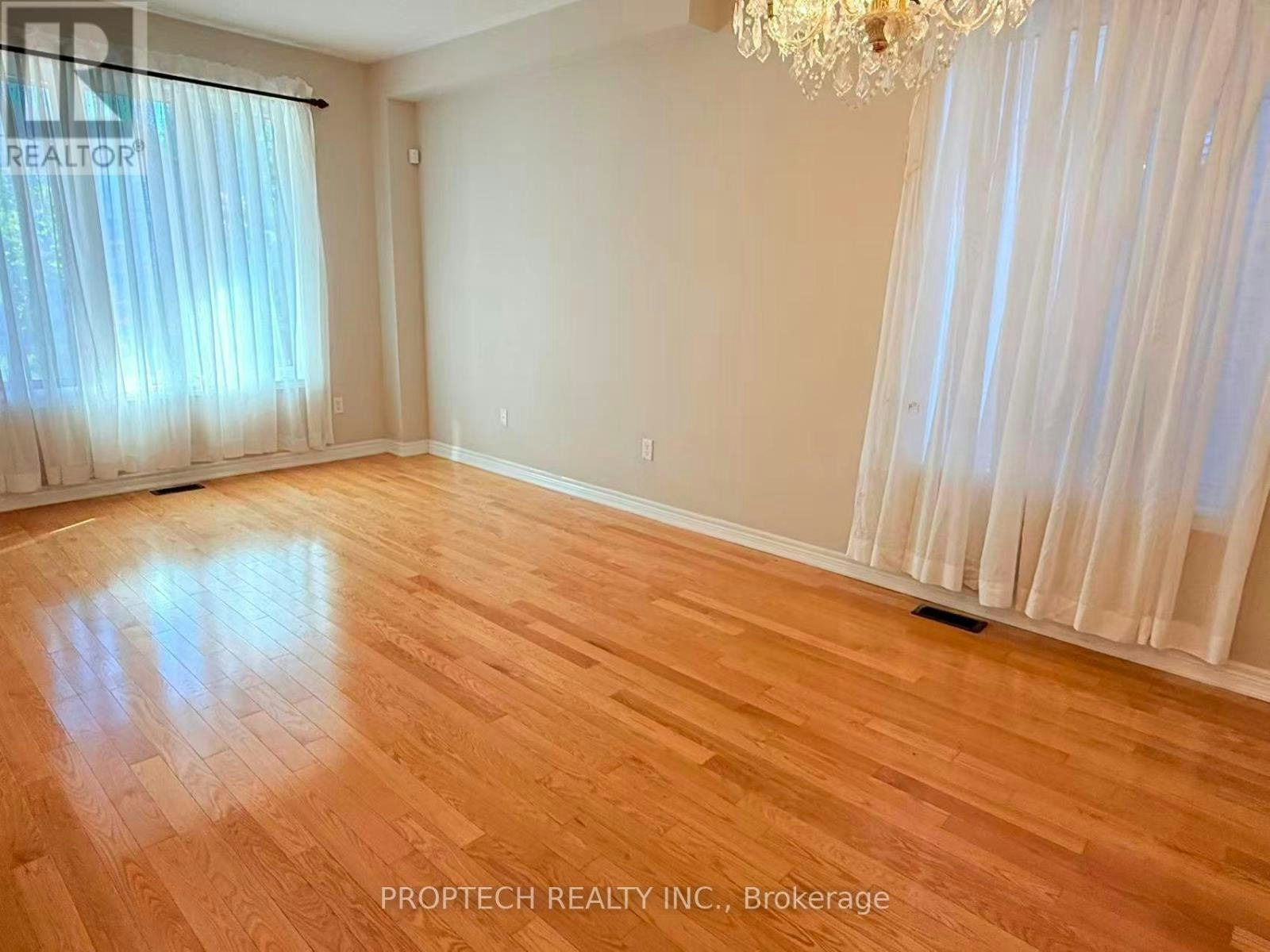 61 Braehead Drive, Richmond Hill, ON, L4E 0B2 - 6