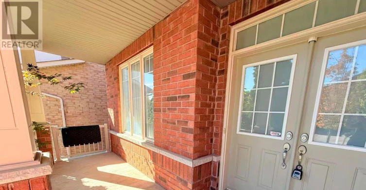 61 Braehead Drive, Richmond Hill, ON, L4E 0B2 - 2