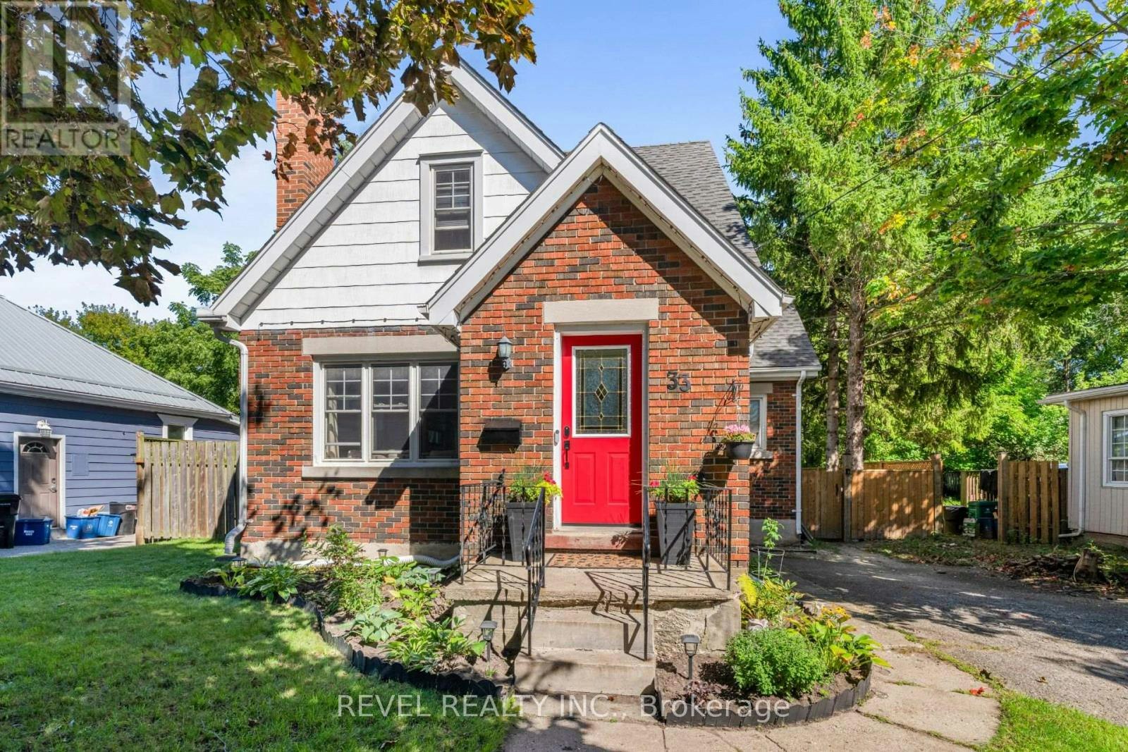 33 Middleton Street, Cambridge, ON, N1S 2R2