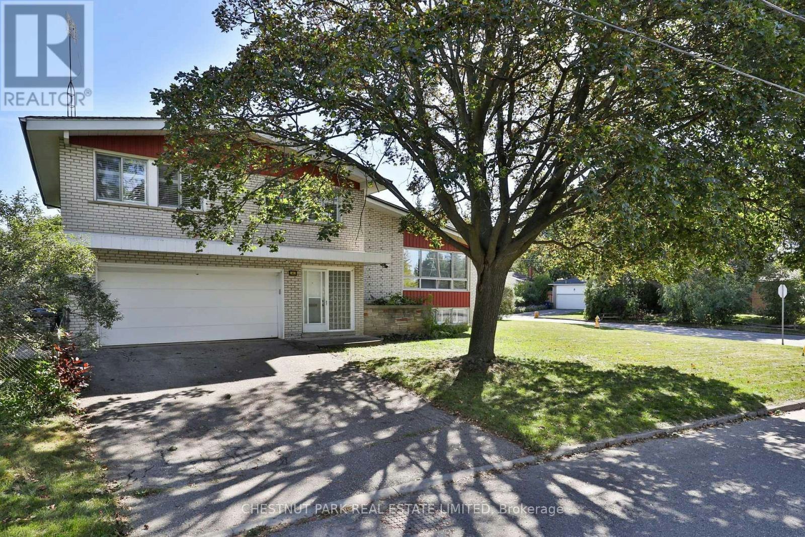 2 Allview Crescent, Toronto, ON, M2J 2R3
