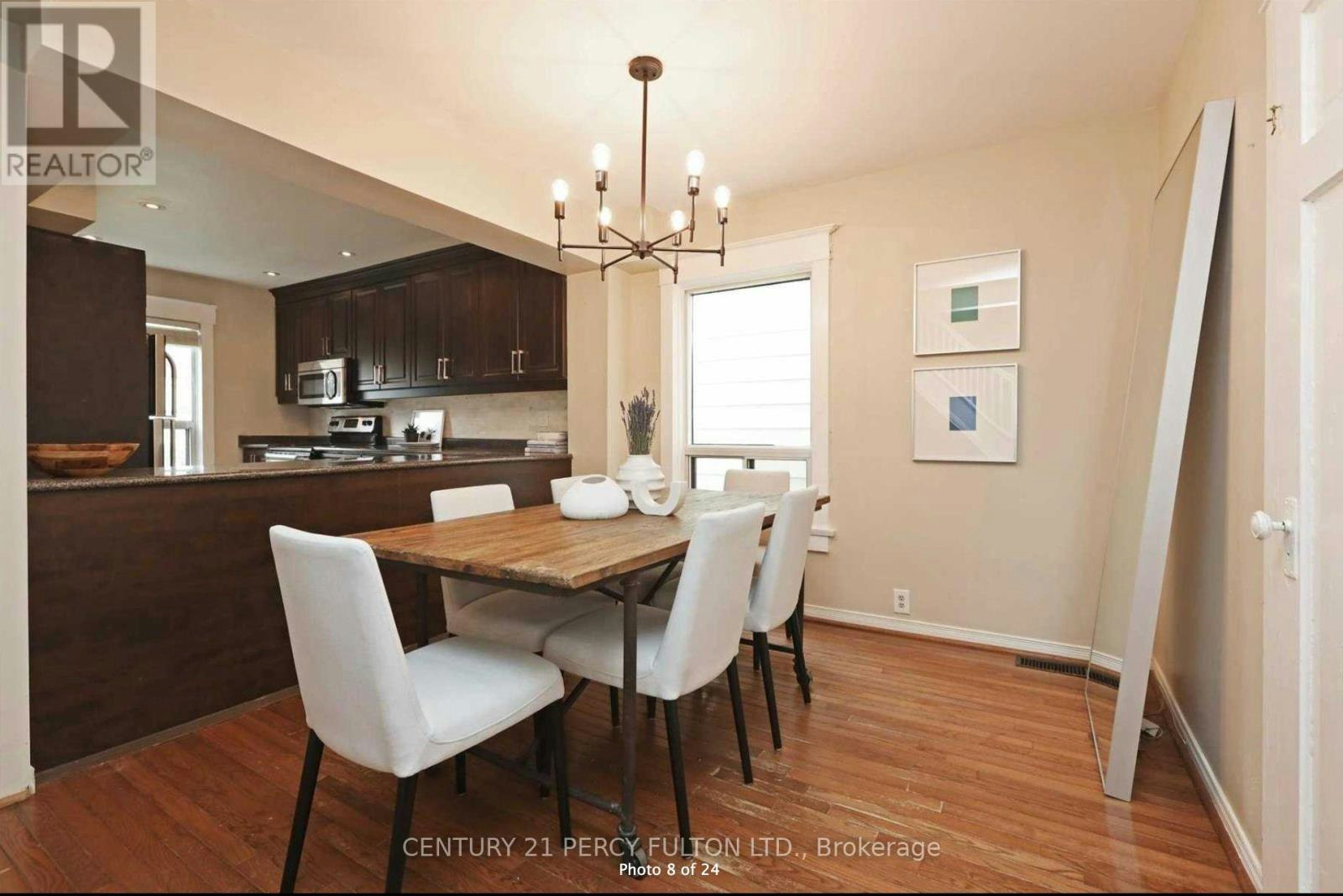 UPPER-10 Muriel Avenue, Toronto, ON, M4J 2X9 - 6