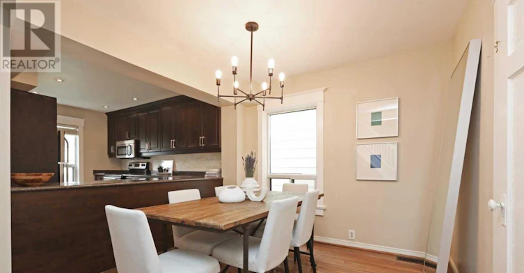 UPPER-10 Muriel Avenue, Toronto, ON, M4J 2X9 - 6