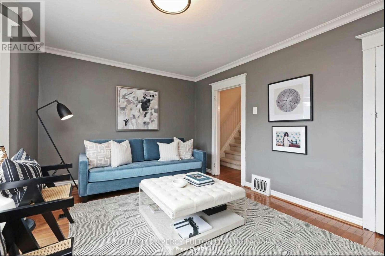 UPPER-10 Muriel Avenue, Toronto, ON, M4J 2X9 - 9