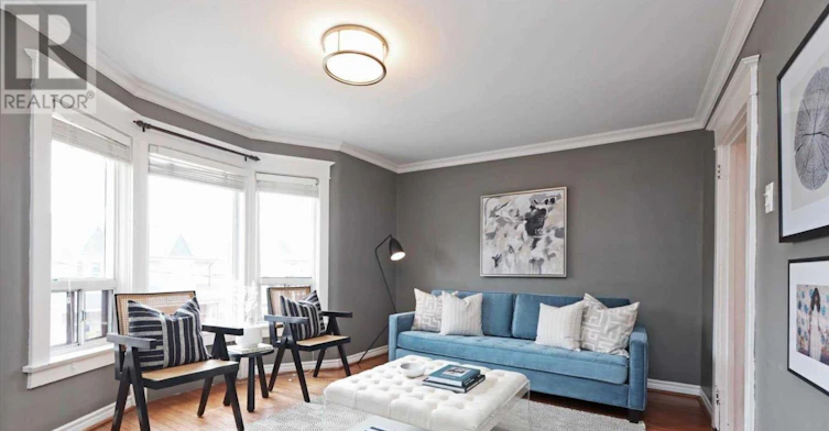 UPPER-10 Muriel Avenue, Toronto, ON, M4J 2X9 - 8