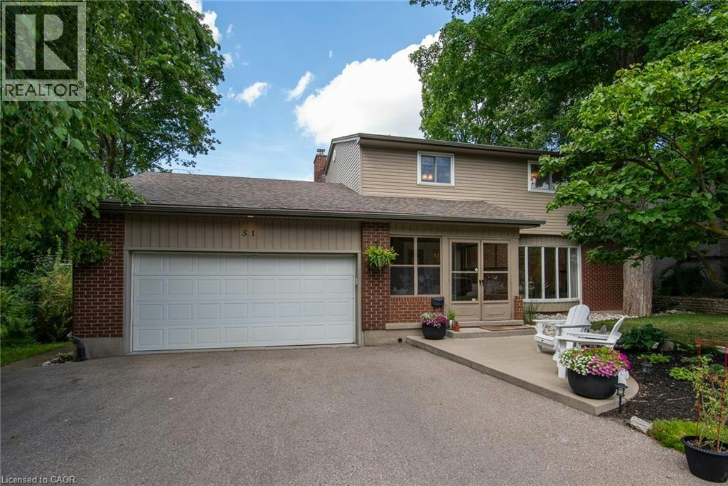 51 Murrayhill Court, Kitchener, ON, N2E 1N8