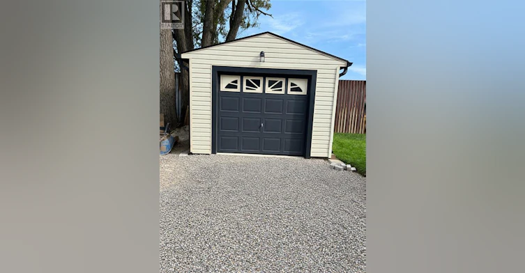 27 Mahony Avenue, Hamilton, ON, L8H 3C3 - 21