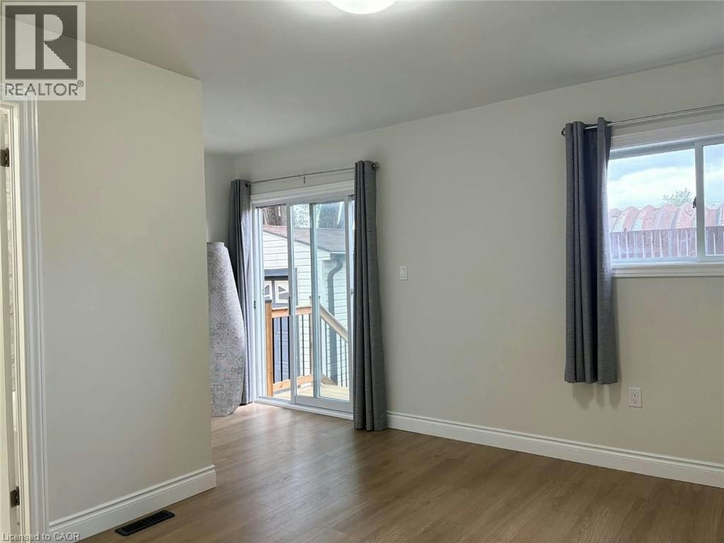 27 Mahony Avenue, Hamilton, ON, L8H 3C3 - 11