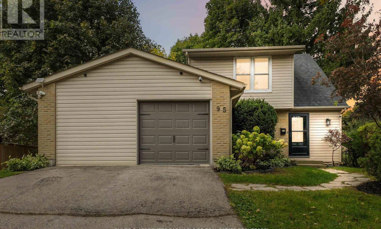 95 Blackacres Boulevard