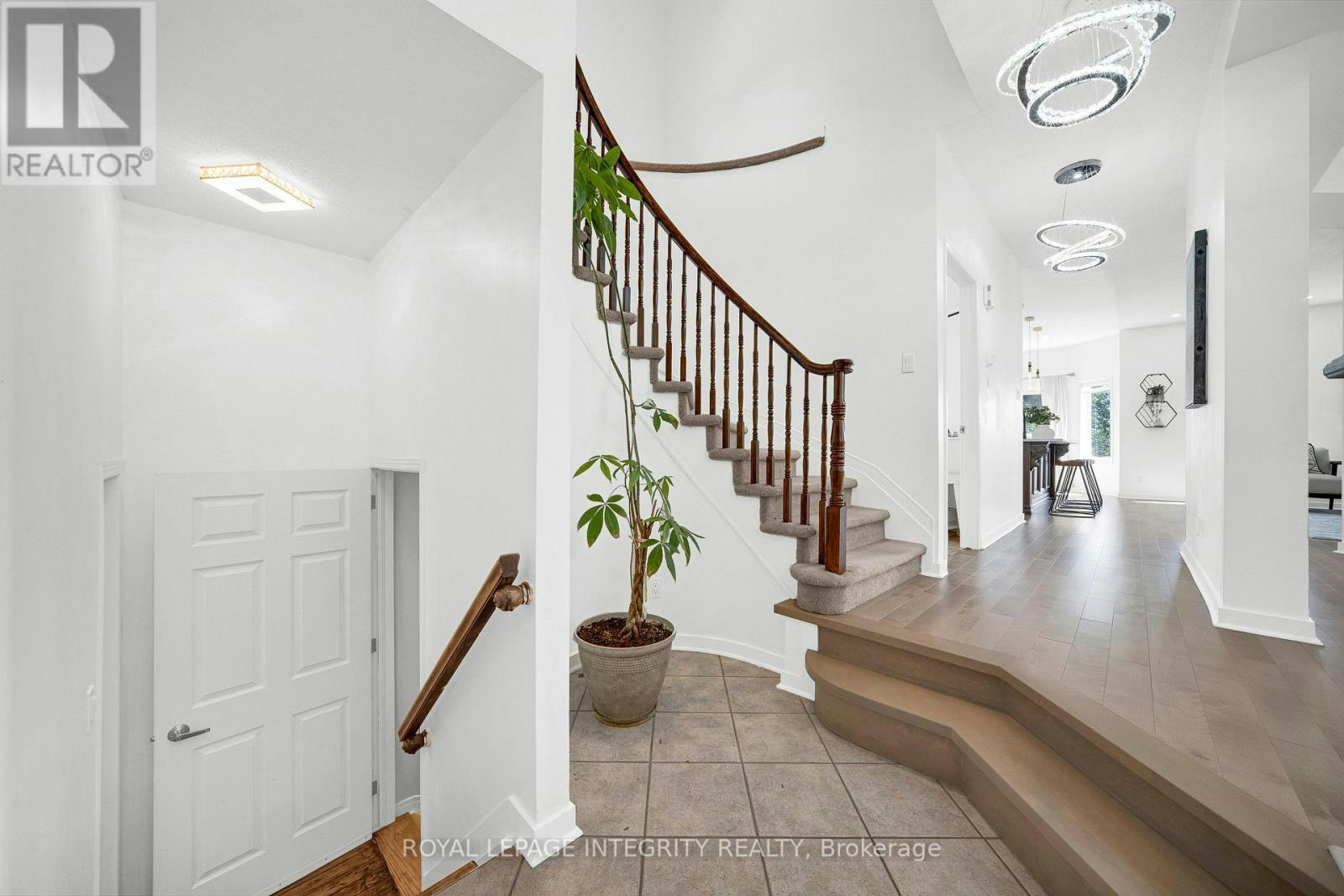 69 Goldridge Drive, Ottawa, ON, K2T 1E9 - 5