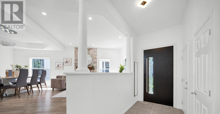 69 Goldridge Drive, Ottawa, ON, K2T 1E9 - 4