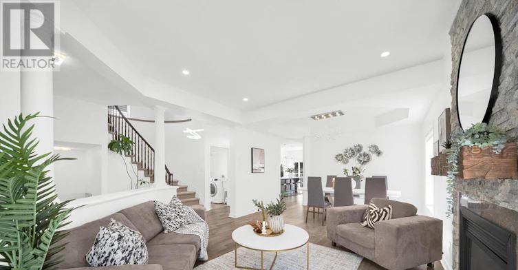 69 Goldridge Drive, Ottawa, ON, K2T 1E9 - 7
