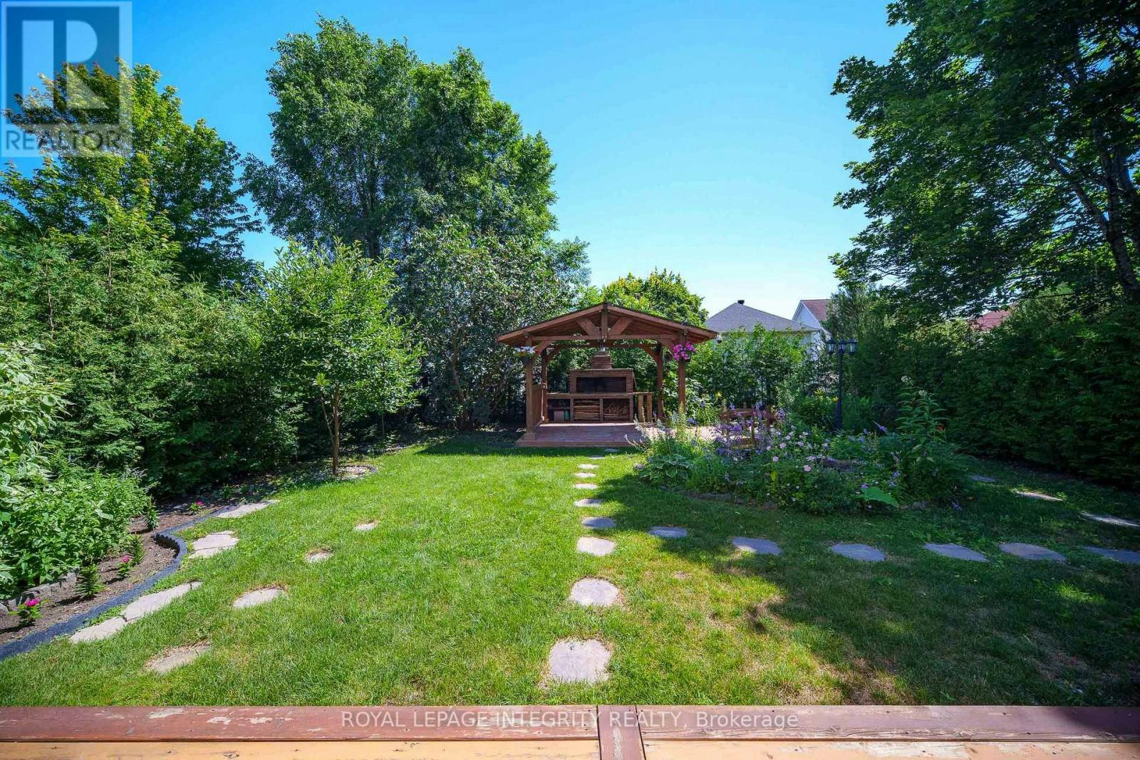69 Goldridge Drive, Ottawa, ON, K2T 1E9 - 46