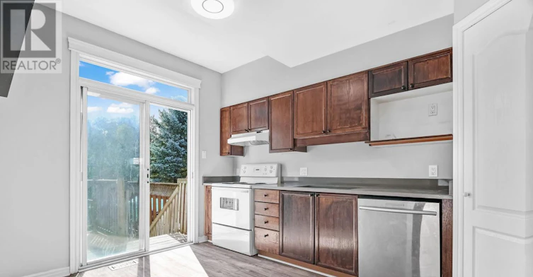 141 Hearst Way, Ottawa, ON, K2L 4G5 - 11