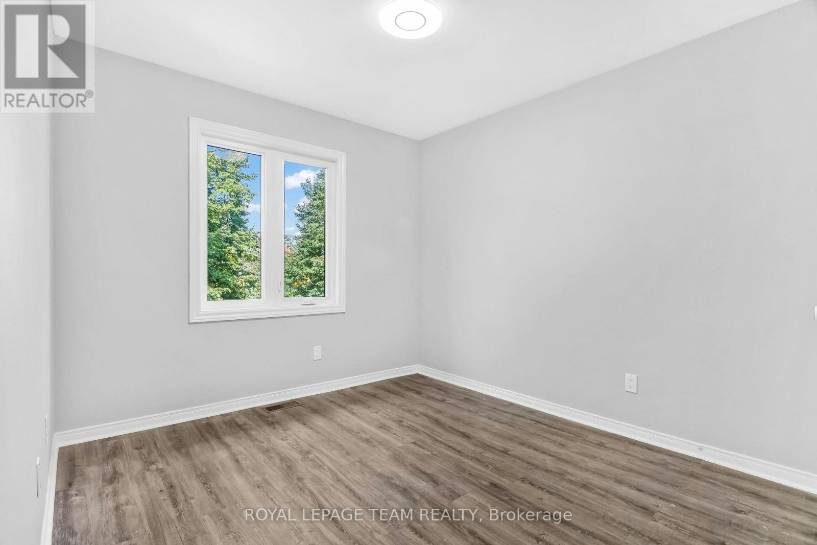141 Hearst Way, Ottawa, ON, K2L 4G5 - 17