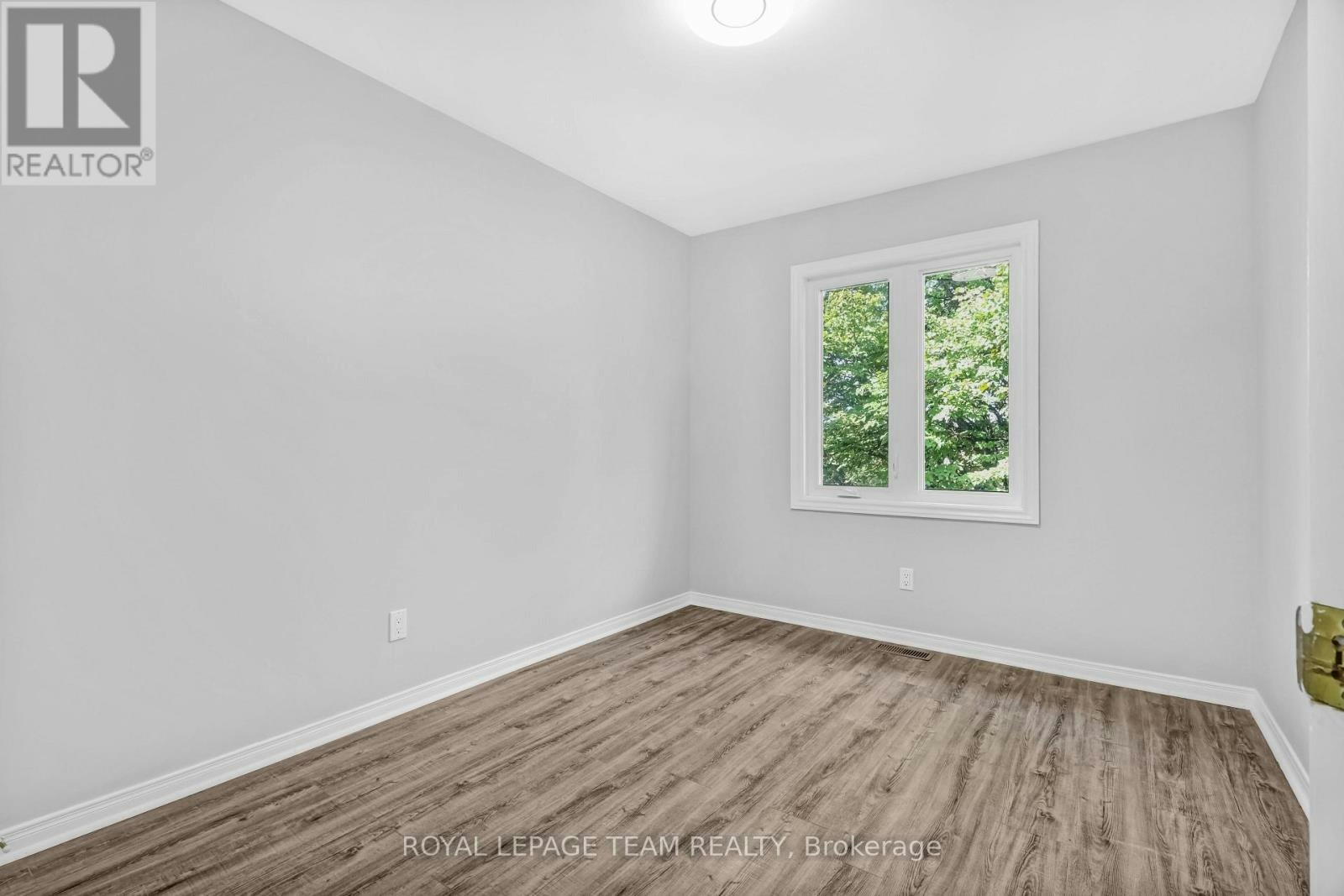 141 Hearst Way, Ottawa, ON, K2L 4G5 - 19