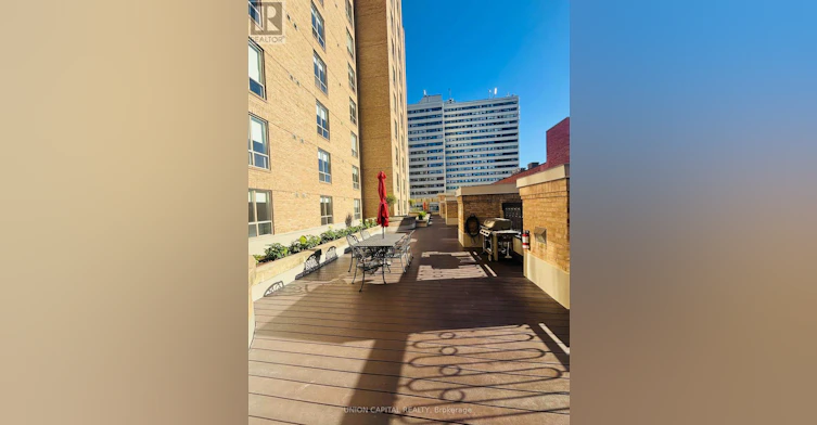 803-284 Bloor Street W, Toronto, ON, M5S 3B8 - 17