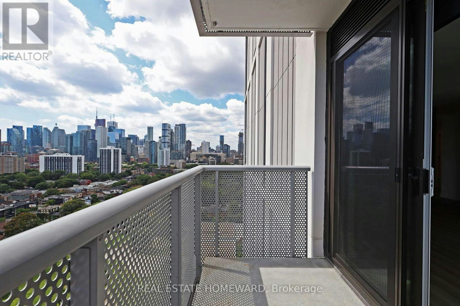 1703-10 Oak Street, Toronto, ON, M5A 0Z1 - 15