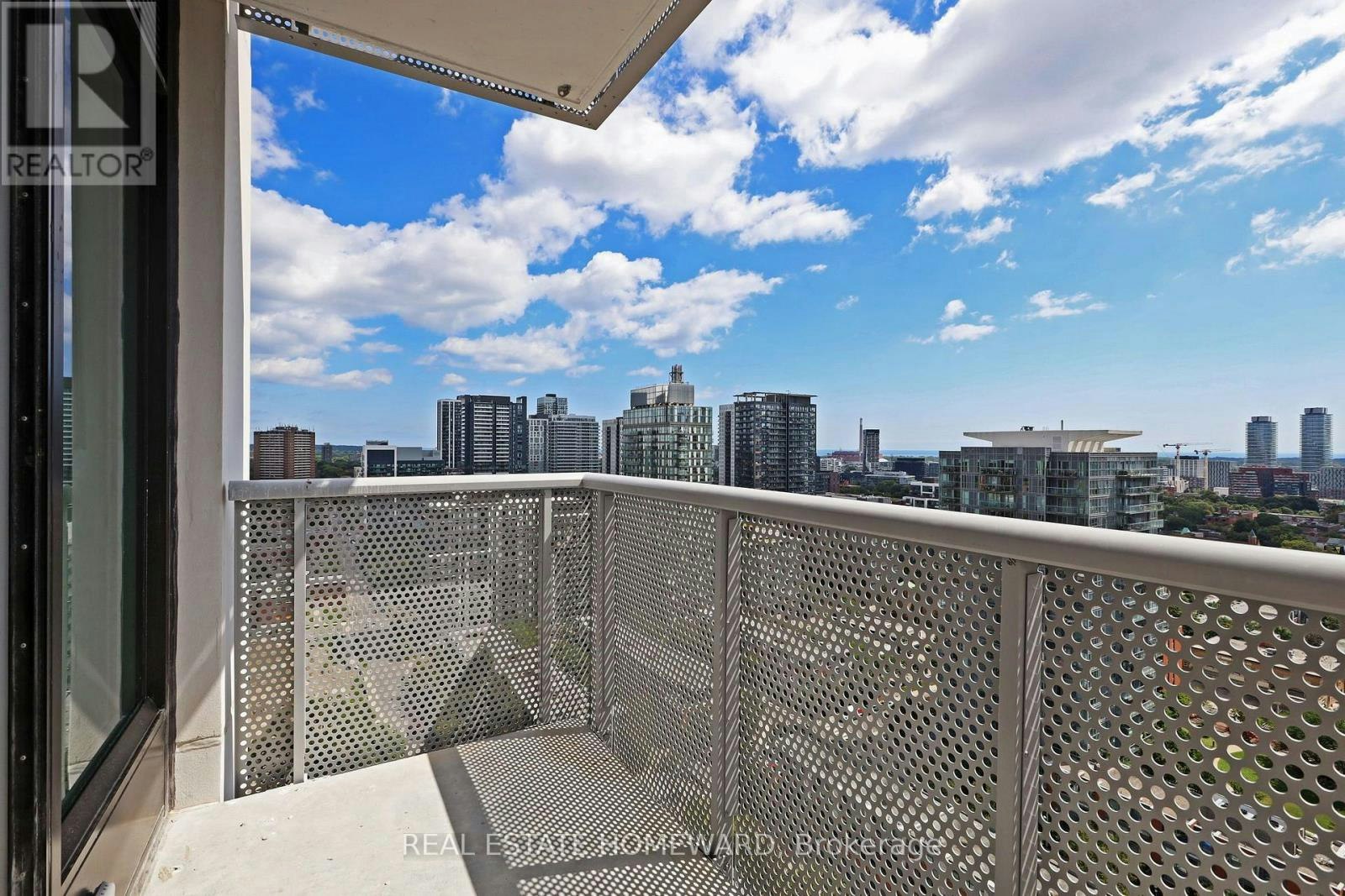 1703-10 Oak Street, Toronto, ON, M5A 0Z1 - 13