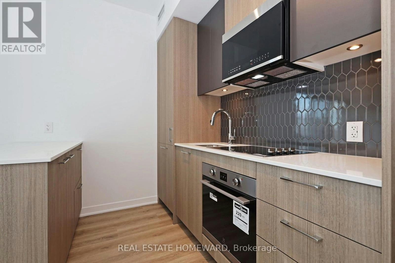 1703-10 Oak Street, Toronto, ON, M5A 0Z1 - 5