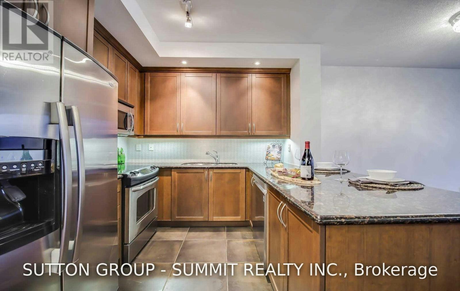 731-628 Fleet Street, Toronto, ON, M5V 1A9 - 9