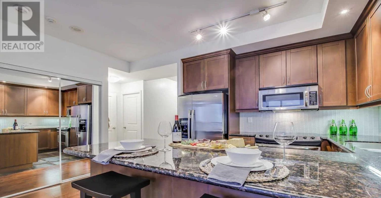 731-628 Fleet Street, Toronto, ON, M5V 1A9 - 8