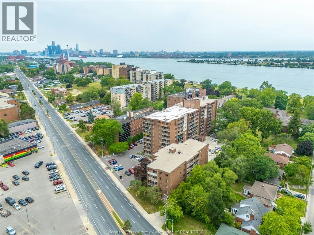 805-3936 Wyandotte Street, Windsor, ON, N8Y 4V1 - 2
