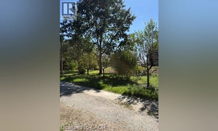 9 Concession 5 Road E
