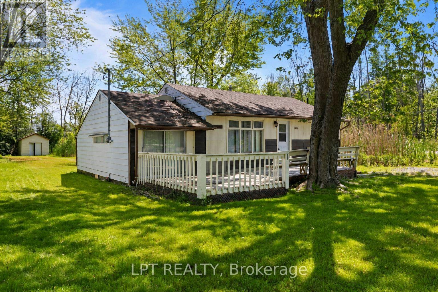 815 Paradise Drive, Georgina, ON, L0E 1S0