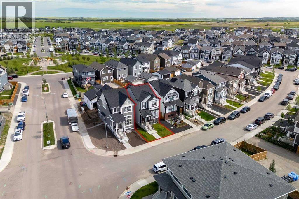 31 Magnolia Grove SE, Calgary, AB, T3M 3T2
