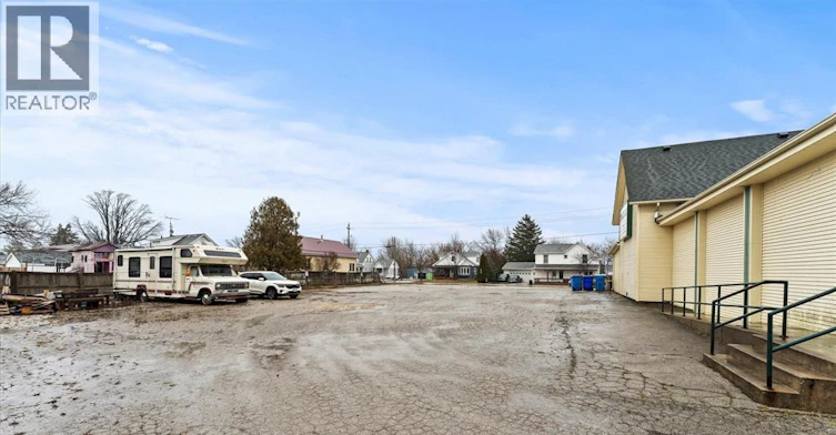 2744 County 42 Road, Lakeshore, ON, N0R 1S0 - 19