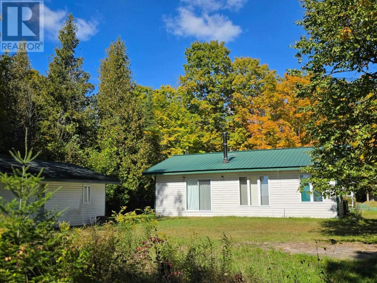 5395 Ellwood Boulevard, Hilton Beach, ON, P0R 1G0
