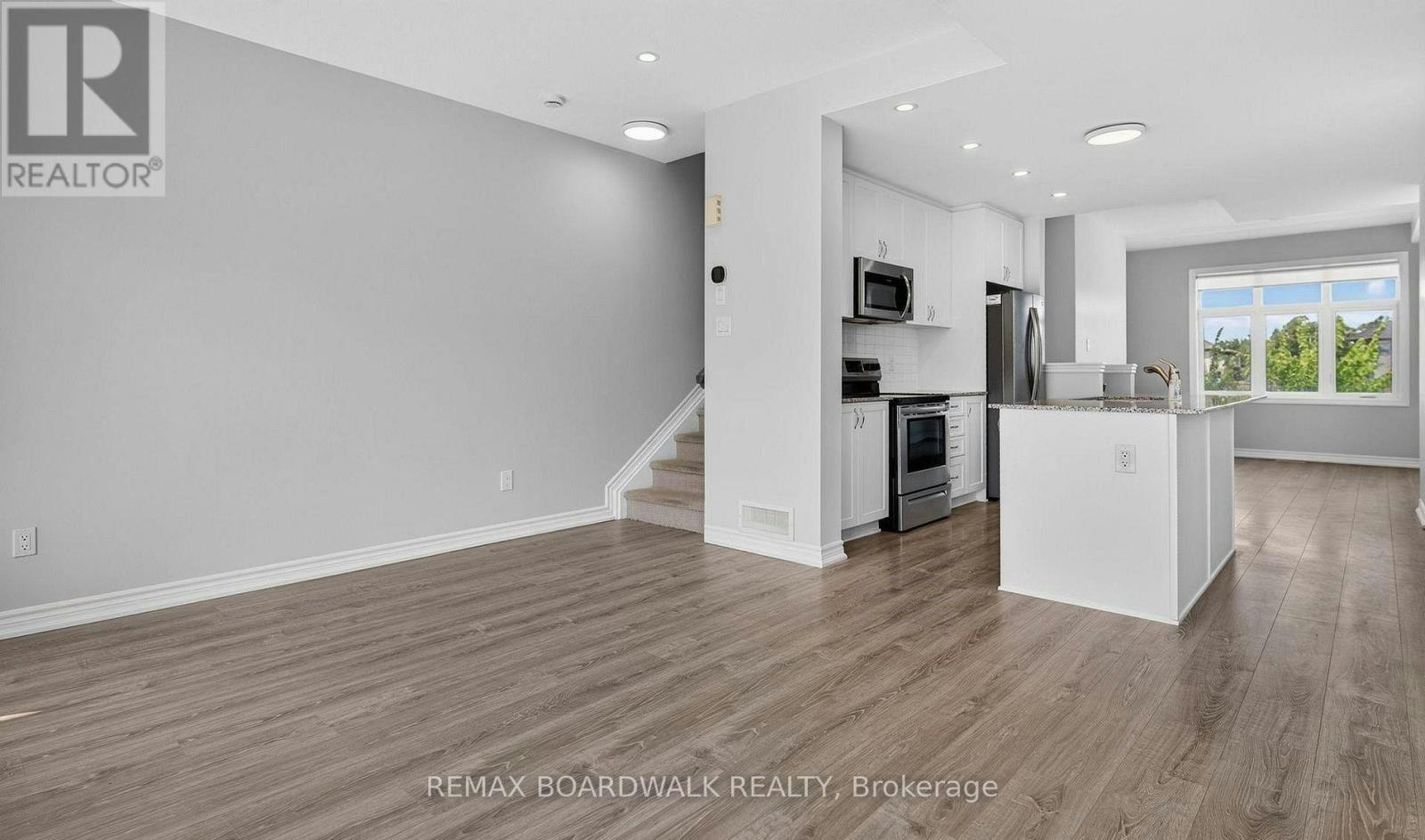 1440 Hemlock Road, Ottawa, ON, K1K 4B9 - 6