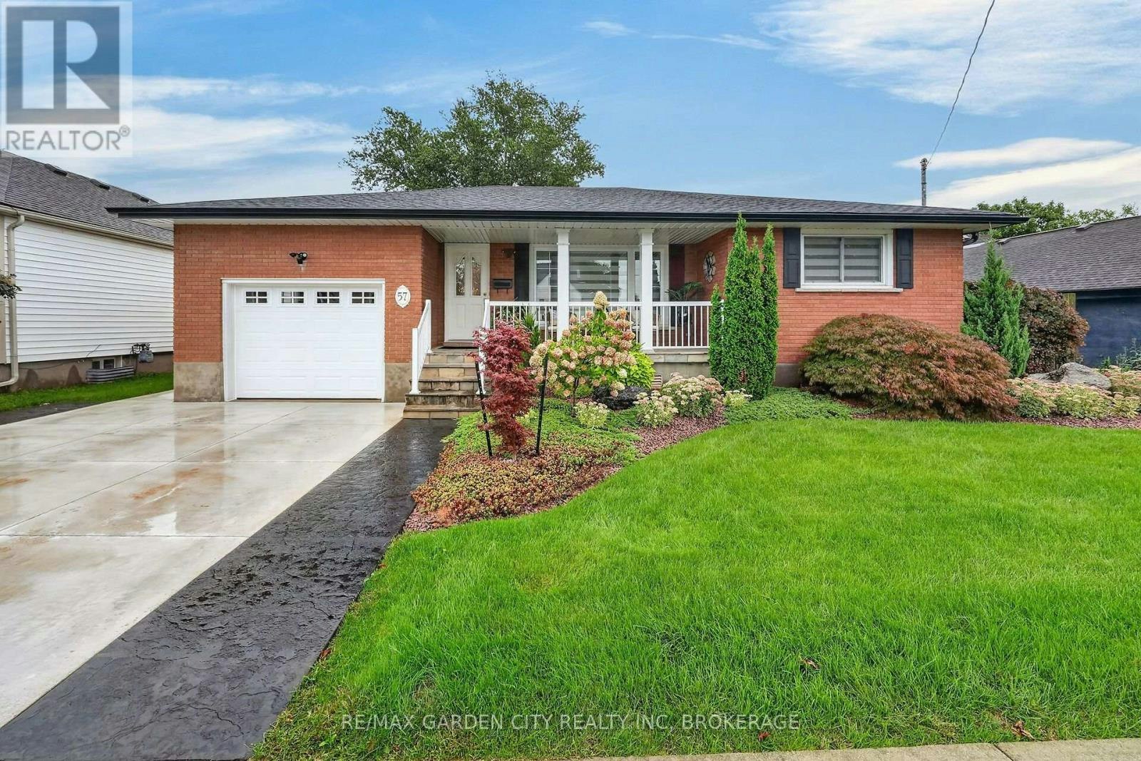 57 Elmwood Avenue, Welland, ON, L3C 2C9