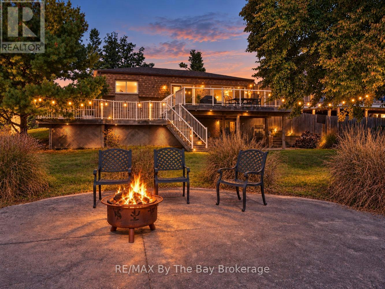 83 Old Mosley Street, Wasaga Beach, ON, L9Z 2J5