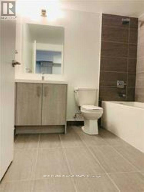 811-77 Mutual Street, Toronto, ON, M5B 0B9 - 4