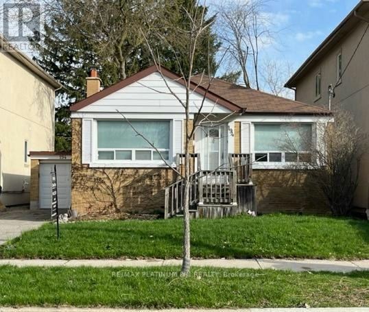194 Florence Avenue, Toronto, ON, M2N 1G4