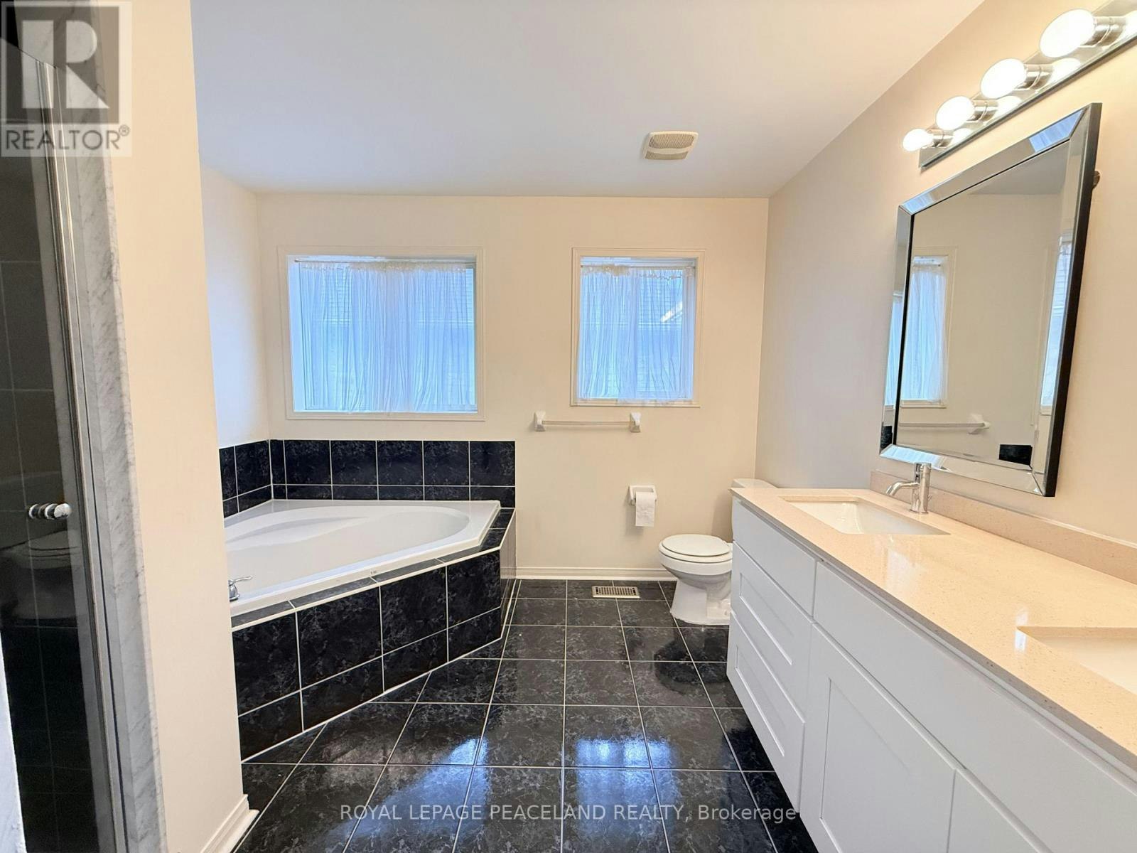 8 Maffey Crescent, Richmond Hill, ON, L4S 0A8 - 10