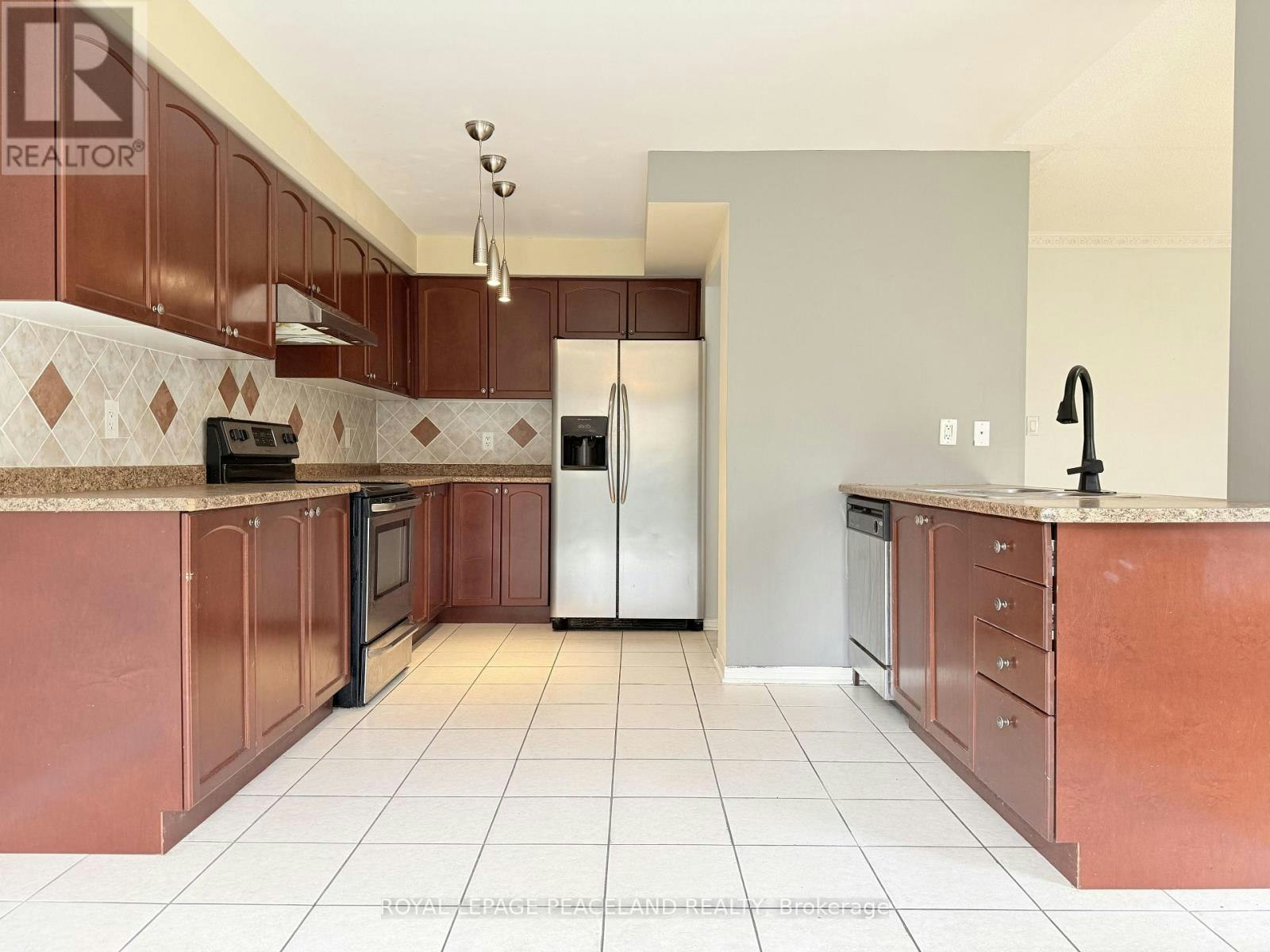 8 Maffey Crescent, Richmond Hill, ON, L4S 0A8 - 5