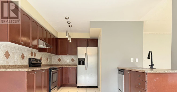 8 Maffey Crescent, Richmond Hill, ON, L4S 0A8 - 5
