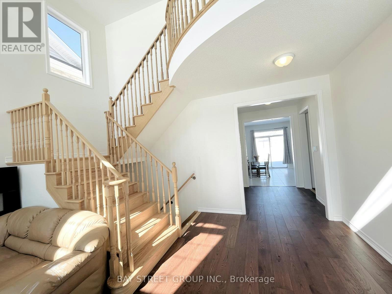 128 Victoria Wood Avenue, Springwater, ON, L9X 1Z8 - 3