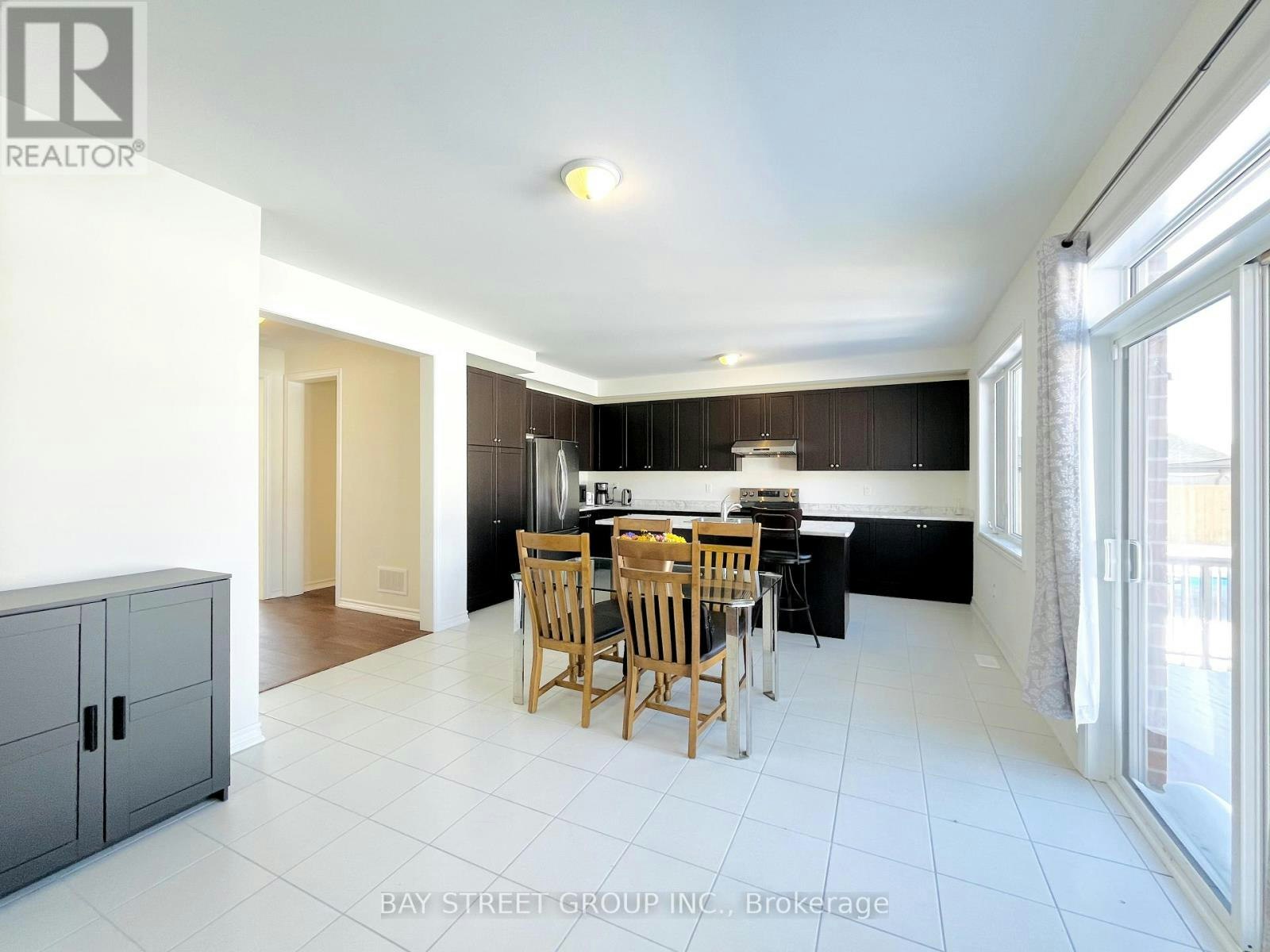 128 Victoria Wood Avenue, Springwater, ON, L9X 1Z8 - 13