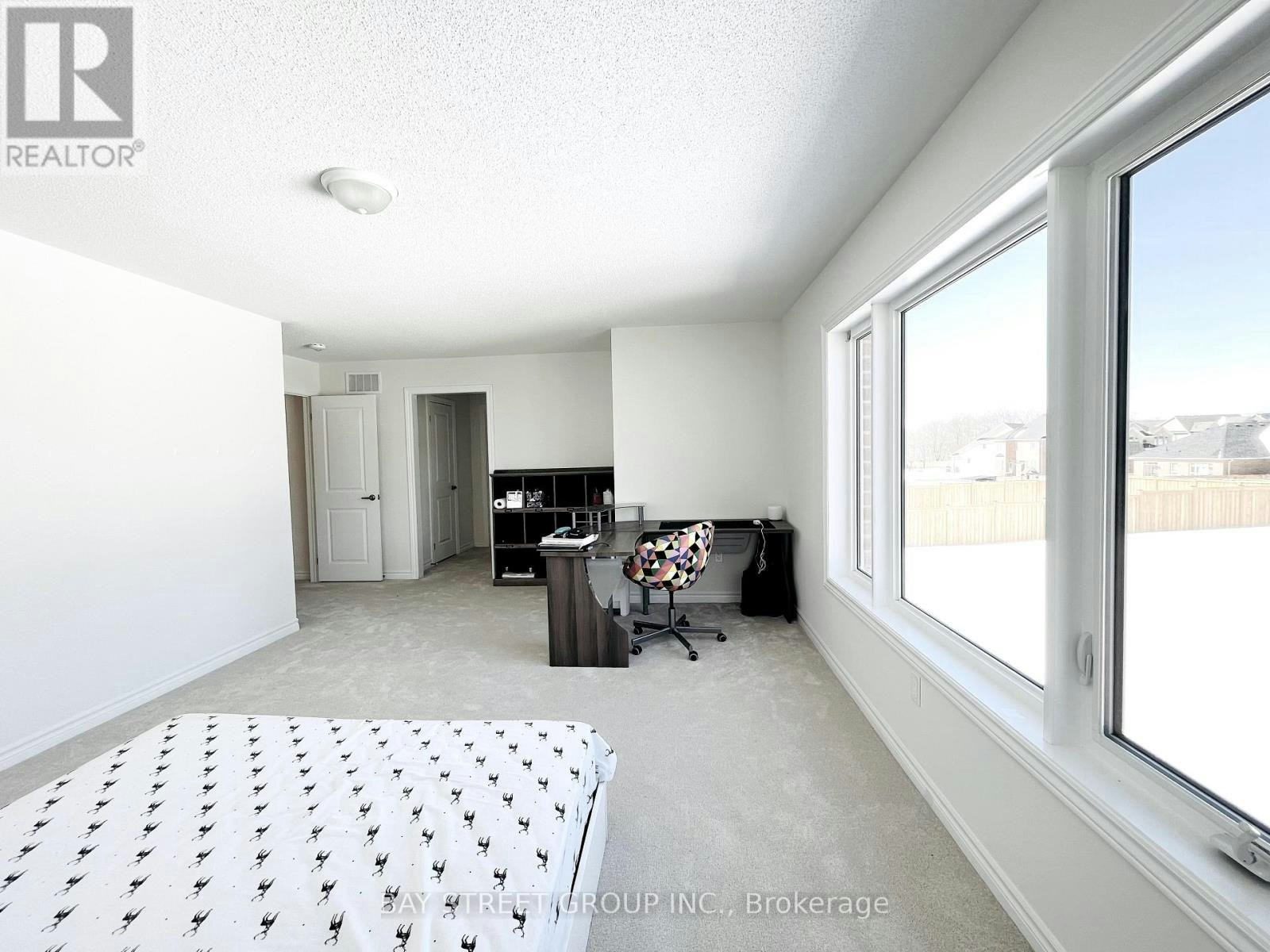 128 Victoria Wood Avenue, Springwater, ON, L9X 1Z8 - 29