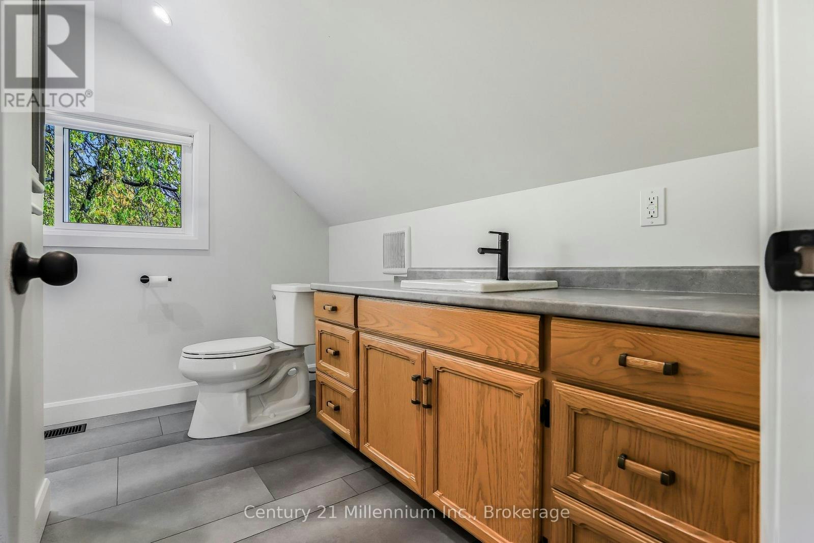 631 Louis Street, Saugeen Shores, ON, N0H 2C4 - 39