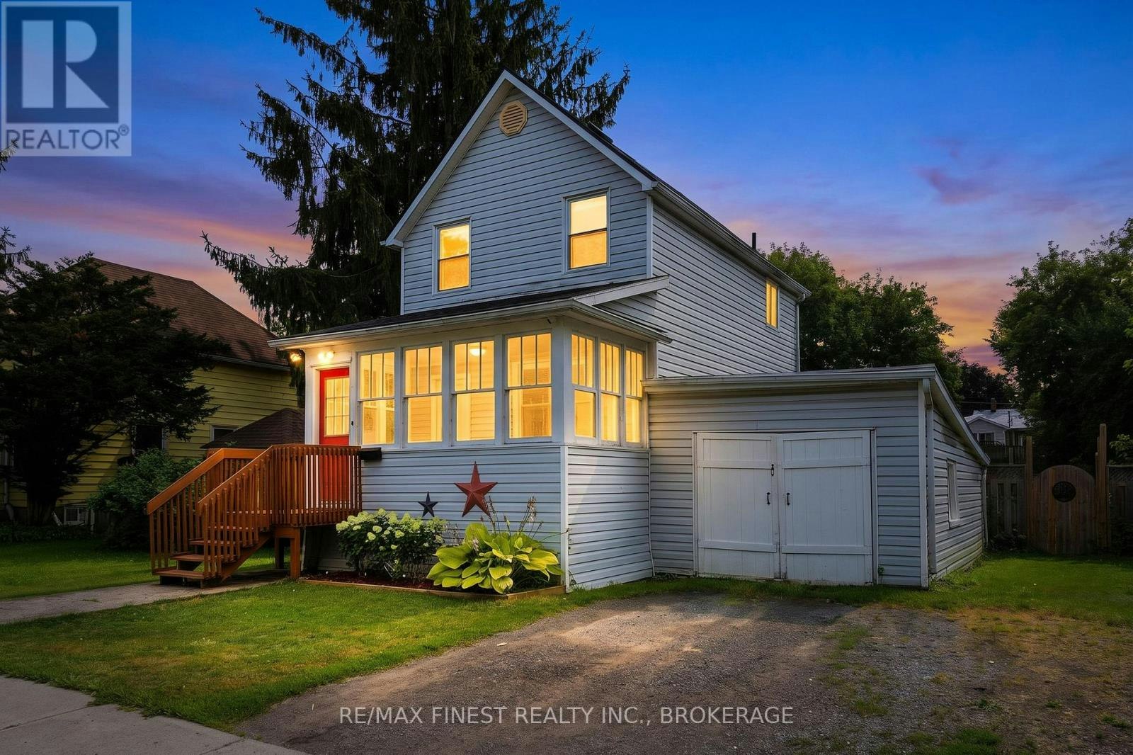 348 Charles Street N, Gananoque, ON, K7G 1V4