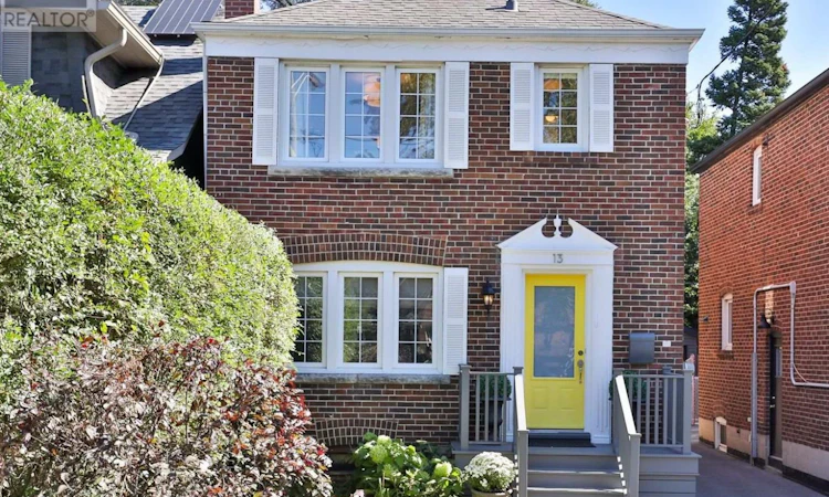 13 Hopedale Avenue