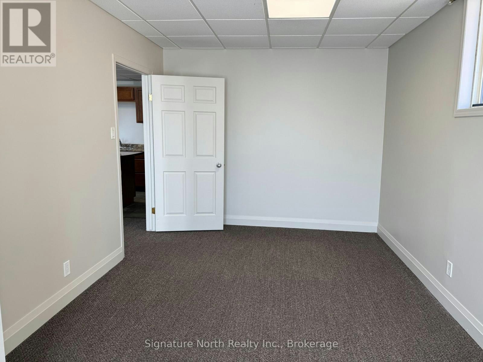 310 Cumberland Street N, Thunder Bay, ON, P7A 4N8 - 9