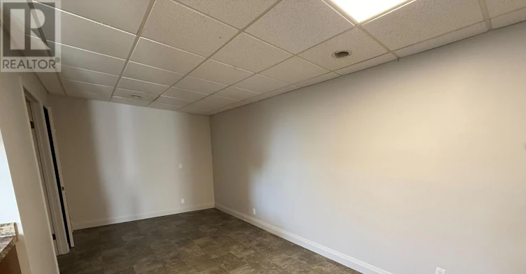 310 Cumberland Street N, Thunder Bay, ON, P7A 4N8 - 10